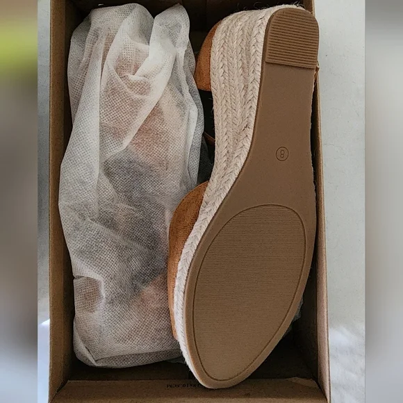 FUDYNMALC Womens Size 8 Sandal Wedges Brown New In Box - Picture 5 of 8